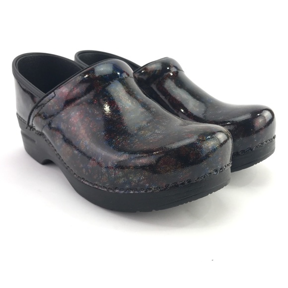 dansko multi scribble